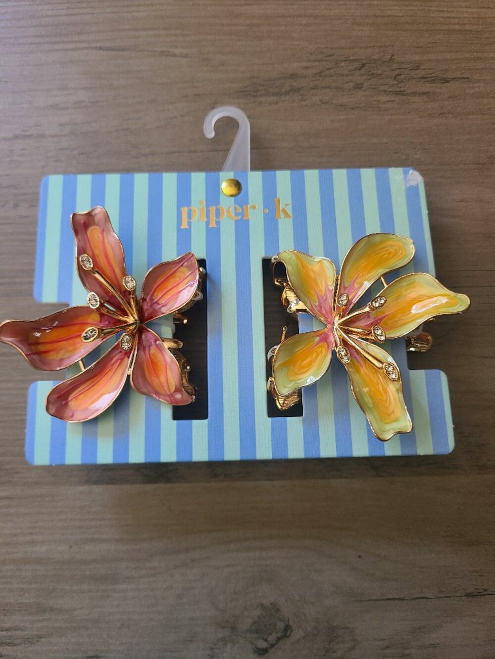 Piper K Lily Flower Hair Claw Clips 2-Piece Tropical Gold Metal Set NWT